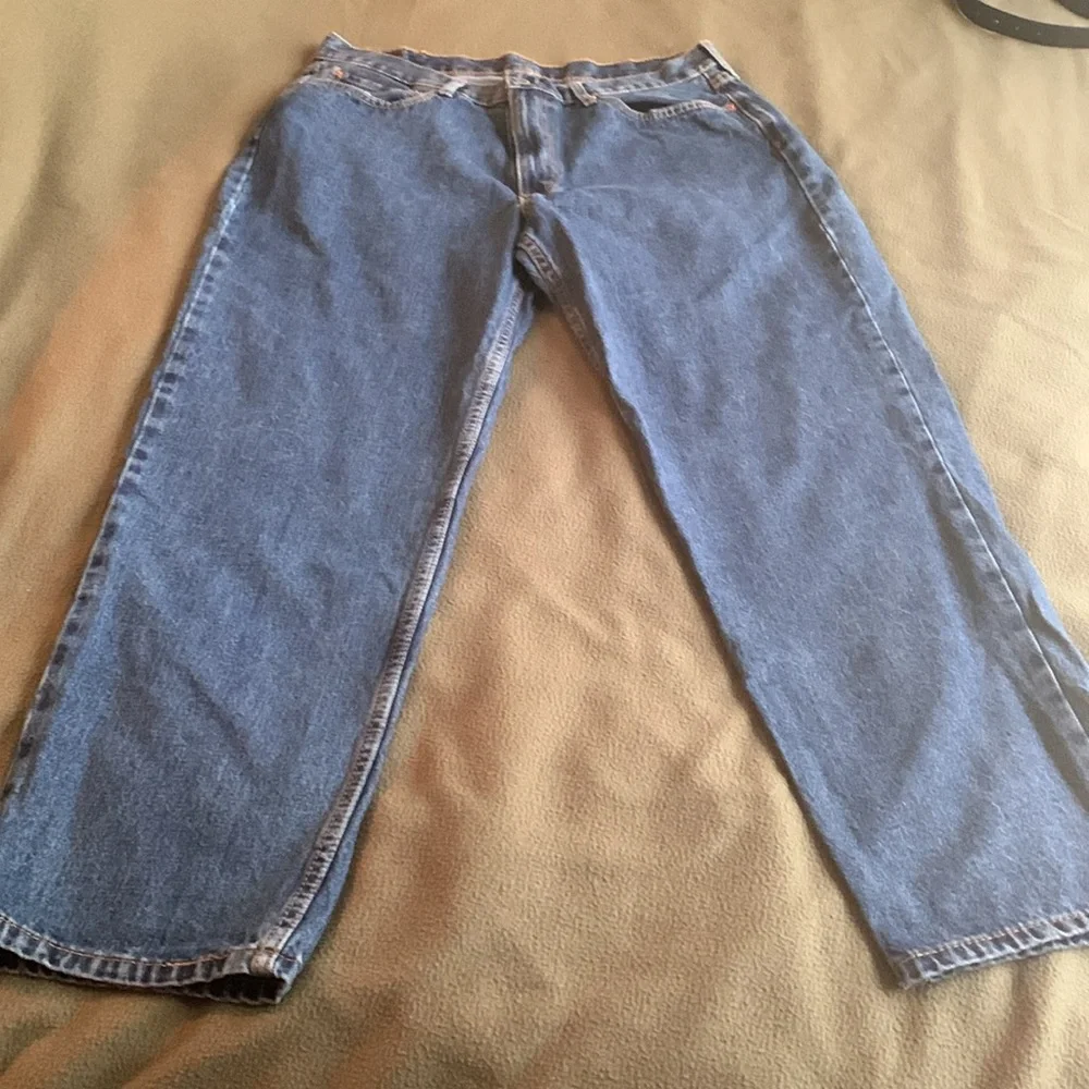 Men’s Levi’s red tab 550 blue jeans. Size 38x32. - Picture 3 of 7